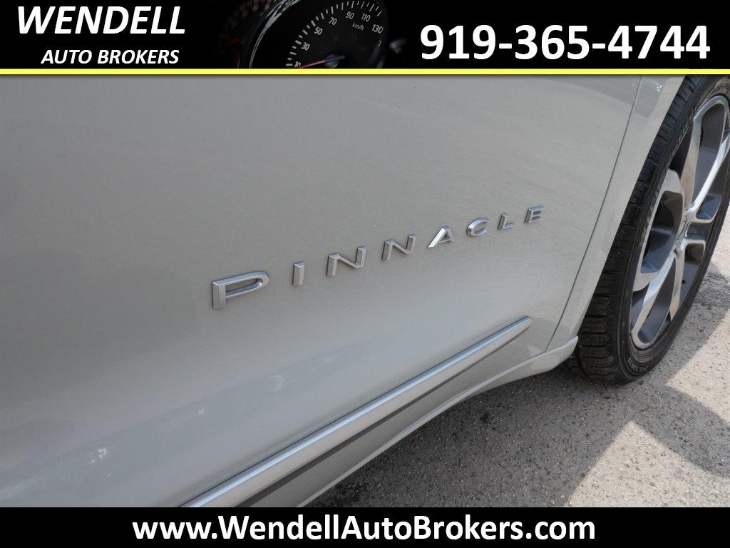 2021 Chrysler Pacifica Pinnacle - Photo 11