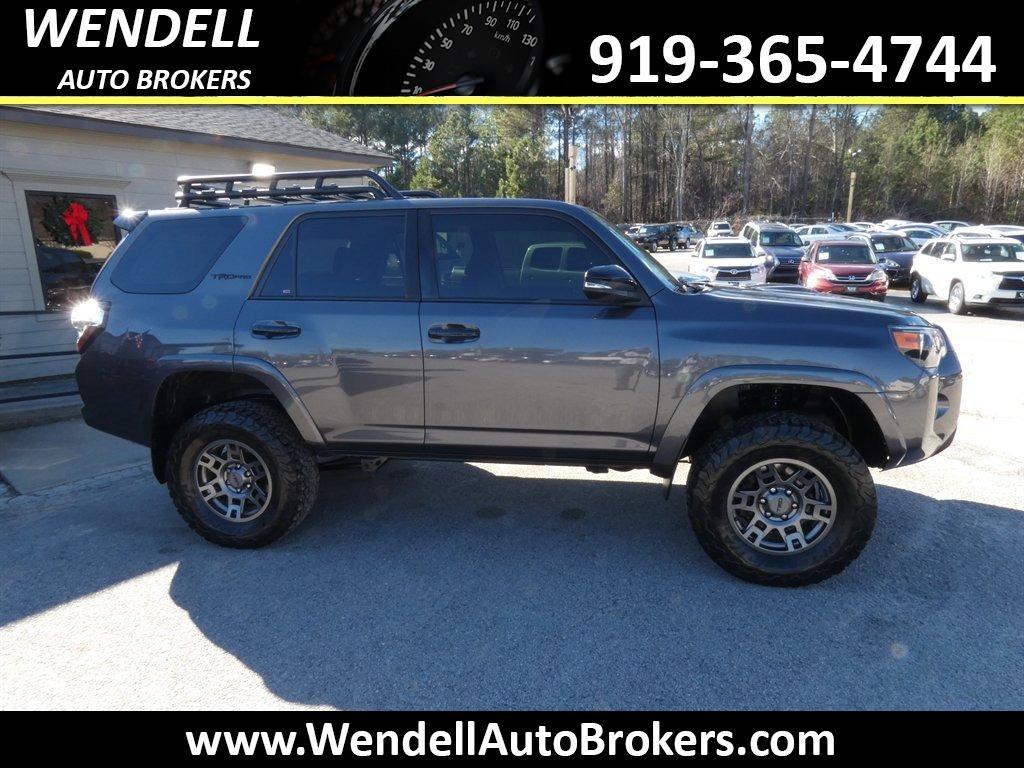 2020 Toyota 4Runner Venture